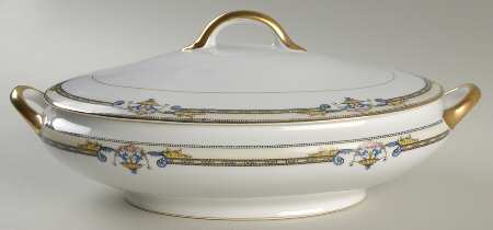 Amiston Oval Covered Vegetable