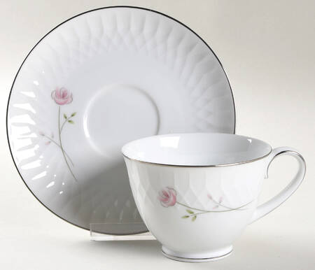 Amorette Footed Cup & Saucer Set