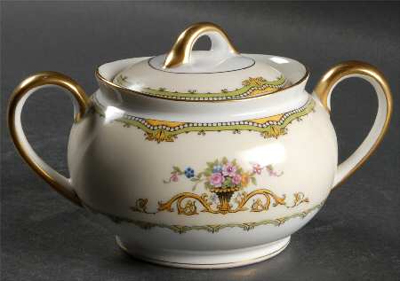 Amorosa Sugar Bowl & Lid