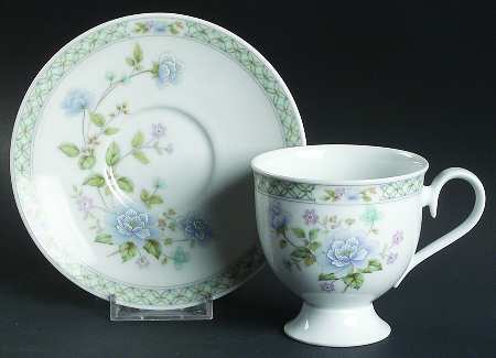 Angel D'Amour Footed Cup & Saucer Set