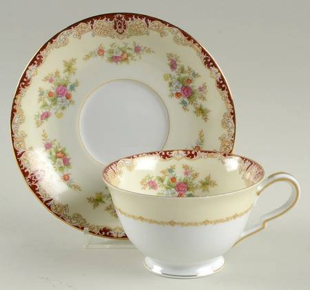 Andrea Footed Cup & Saucer Set