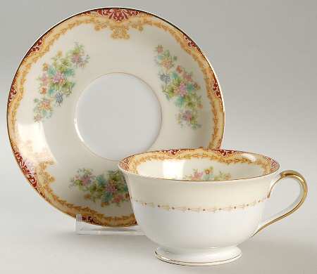 Anemone Footed Cup & Saucer Set