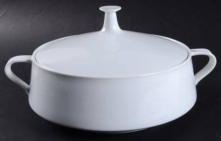 Angela White Round Covered Vegetable