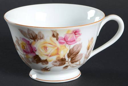 Angela Footed Cup