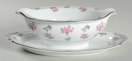 Anita Gravy Boat with Attached Underplate