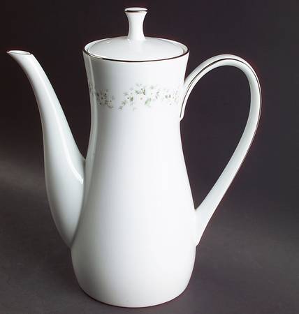 Annabelle Coffee Pot & Lid