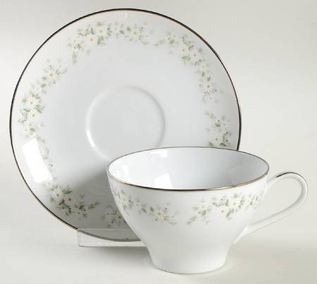 Annabelle Flat Cup & Saucer Set