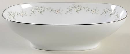 Annabelle 9" Oval Vegetable Bowl
