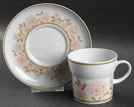 Antigua Flat Cup & Saucer Set