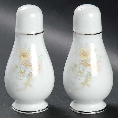 Anticipation Salt & Pepper Set