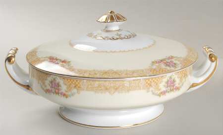 Antonia Round Covered Vegetable