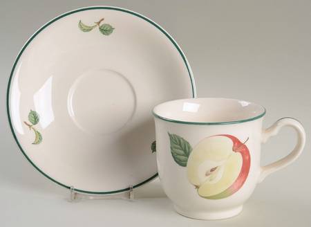 Apple Crisp Footed Cup & Saucer Set