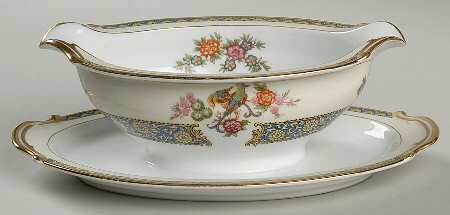 Aphrodite Gravy Boat with Attached Underplate