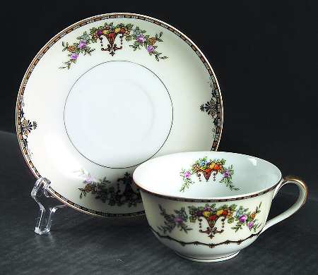 Apollo Flat Cup & Saucer Set