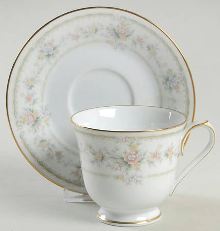 Applique Footed Cup & Saucer Set