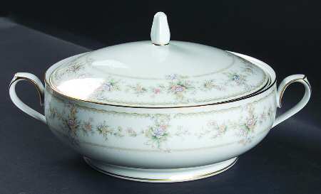 Applique Round Covered Vegetable