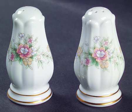 Applique Salt & Pepper Set