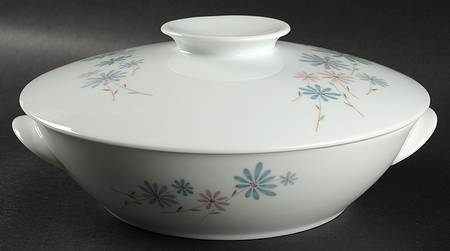 April Round Covered Vegetable