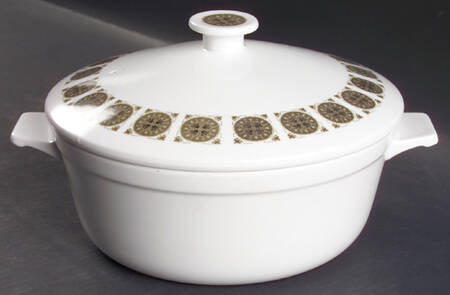 Arabesque Dark Green 2.5 Qt Round Covered Casserole