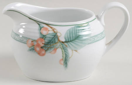 Arctic Berries Gravy Boat