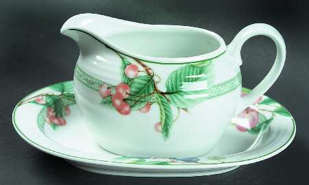 Arctic Berries Gravy Boat & Underplate/Relish
