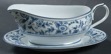 Arcadia Gravy Boat & Underplate