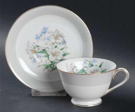 Arcadia Oversized Cup & Saucer Set