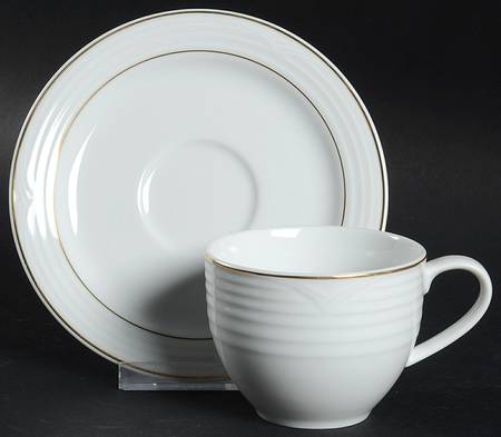 Arctic Gold Flat Cup & Saucer Set