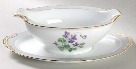 Arcola Gravy Boat with Attached Underplate