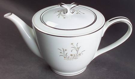 Ardis Teapot & Lid