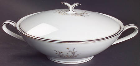 Ardis Round Covered Vegetable