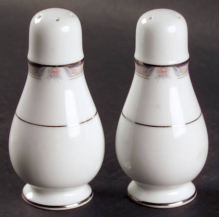 Arlington Heights Salt & Pepper Set