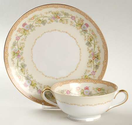 Ariana Footed Cream Soup Bowl & Saucer Set