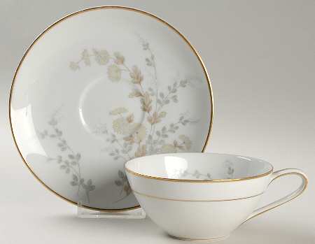 Arielle Flat Cup & Saucer Set