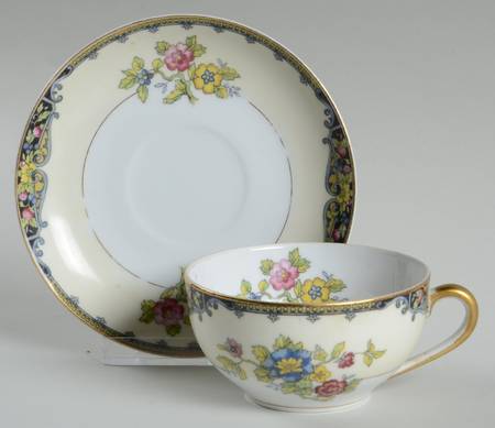 Aristocrat Flat Cup & Saucer Set