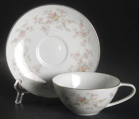 Arlene Flat Cup & Saucer Set