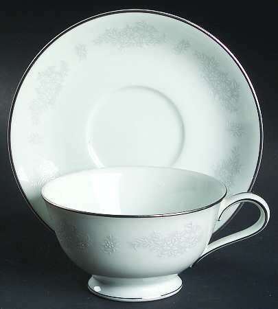 Armand Footed Cup & Saucer Set