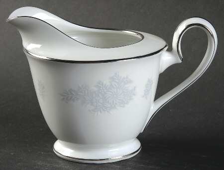 Armand Mini Creamer