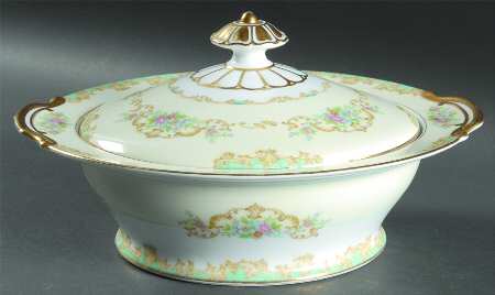 Arnaud Round Covered Vegetable
