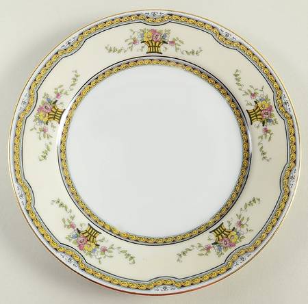 Arona Luncheon Plate