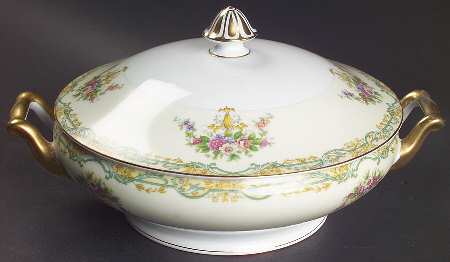 Arvana Round Covered Vegetable