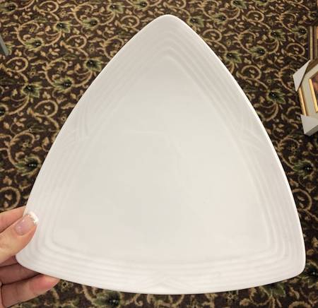 Arctic White Triangular Salad Plate