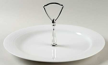 Arctic White Round Serving Plate with Handle (DP)