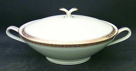 Ashleigh Round Covered Vegetable