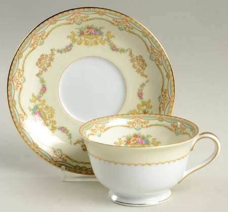 Ashley Footed Cup & Saucer Set