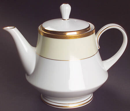 Astoria Teapot & Lid