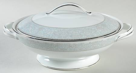 Astor Round Covered Vegetable