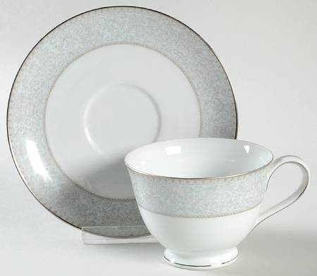 Astor Footed Cup & Saucer Set