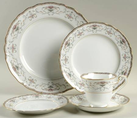 Astorbrook 5 Piece Place Setting by Noritake