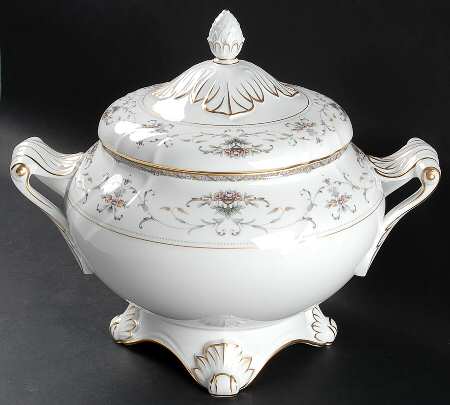 Astorbrook Tureen &  Lid by Noritake